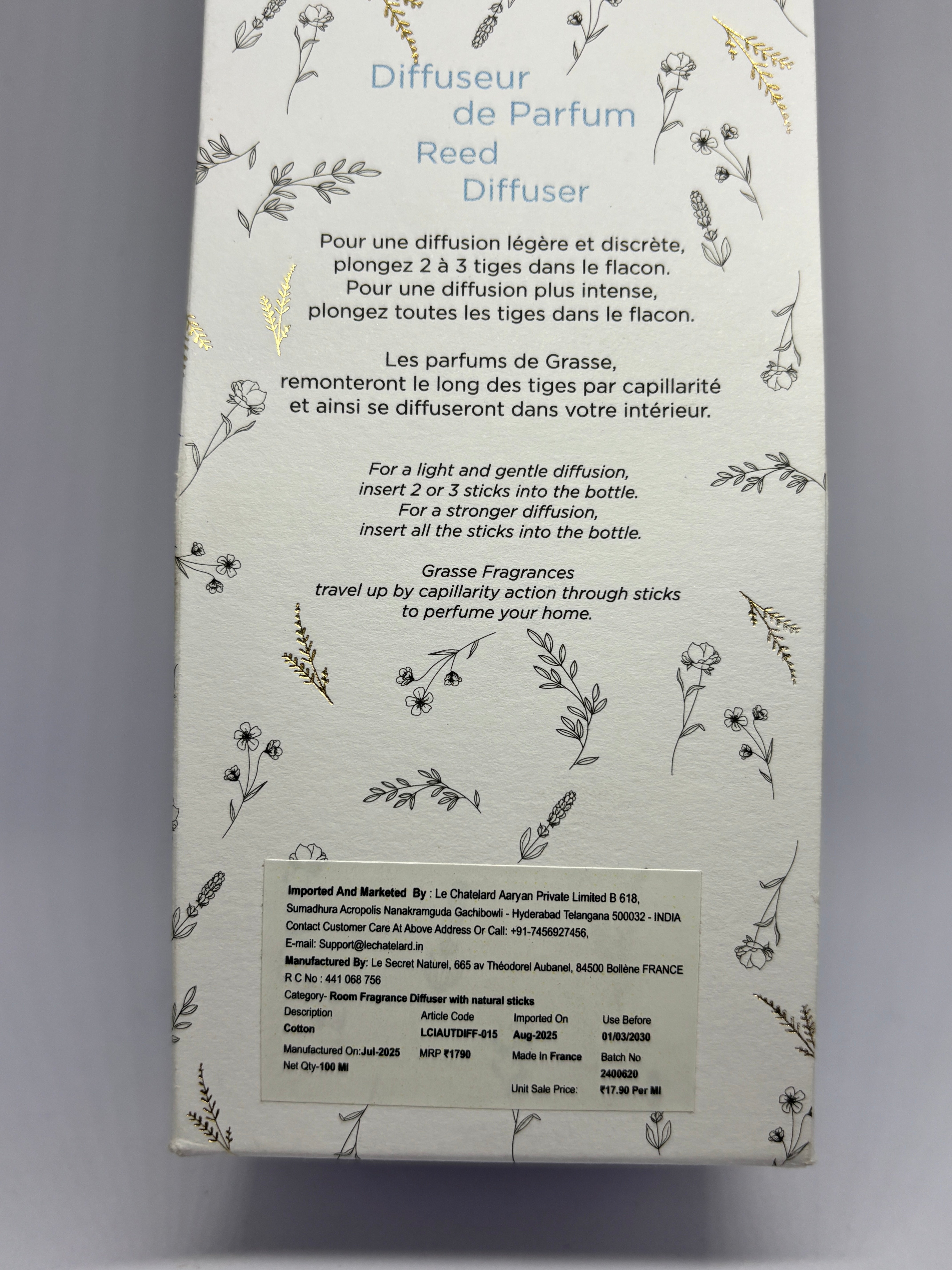 Room Fragrance Reed Diffuser - Cotton Flower